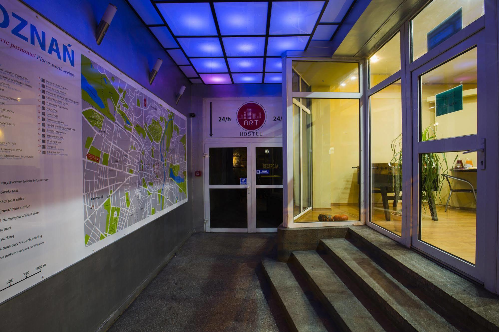 Art Hostel Poznan Exterior photo